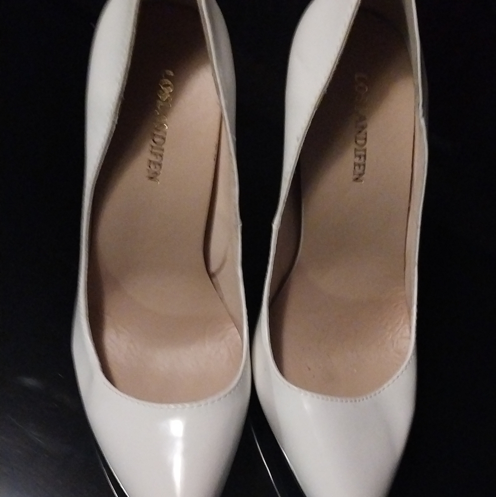 Heels - Picture 2 of 4